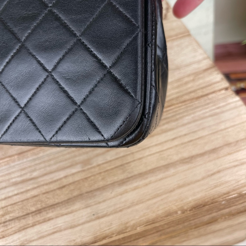 CHANEL CLASSIC FULL FLAP BLACK LAMBSKIN 24K GHW SMALL 🔥Like New!!!!🔥 - Picture 9 of 15